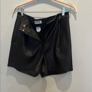 NWOT Express Black Faux Fur High-Waisted Women's Shorts - Size 10